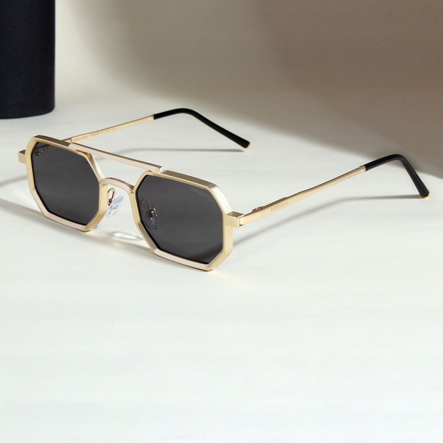 Commando V1 Rectangle Gold Black Sunglasses