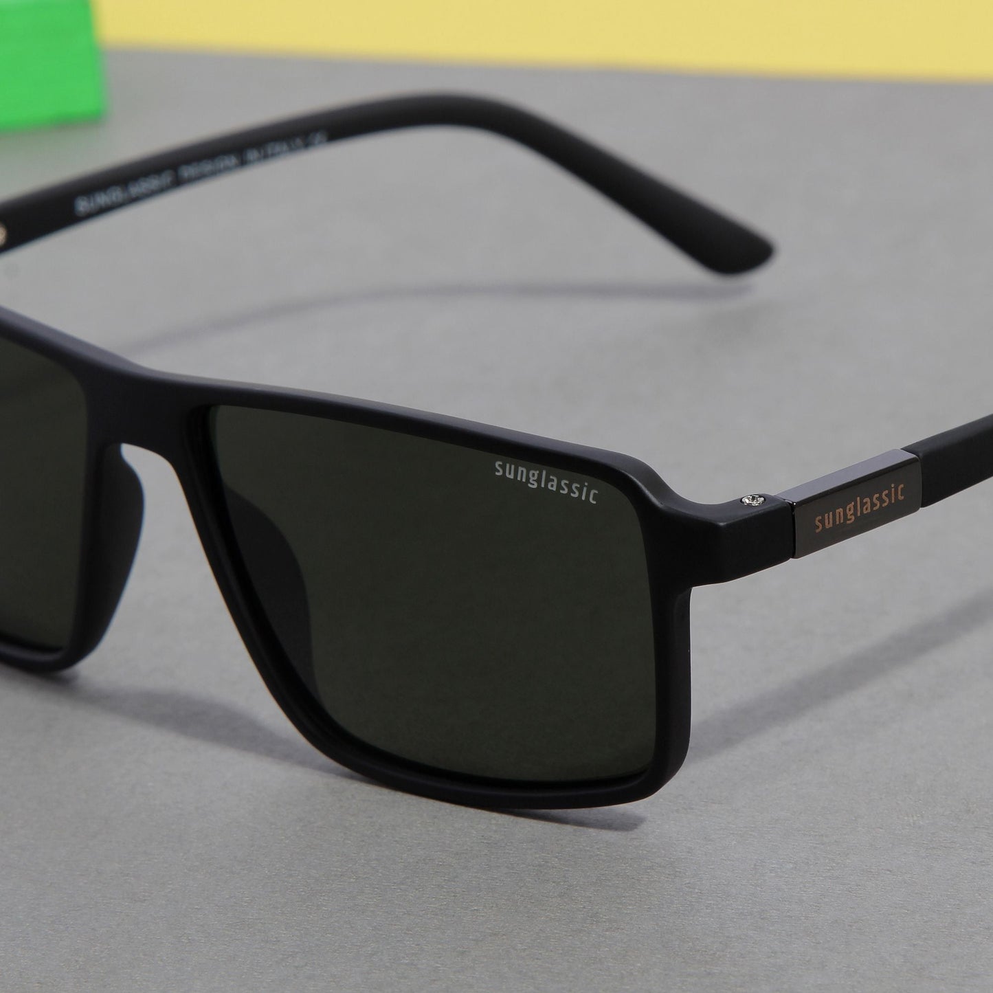 Moomin. Green Polarized Rectangle Sunglasses